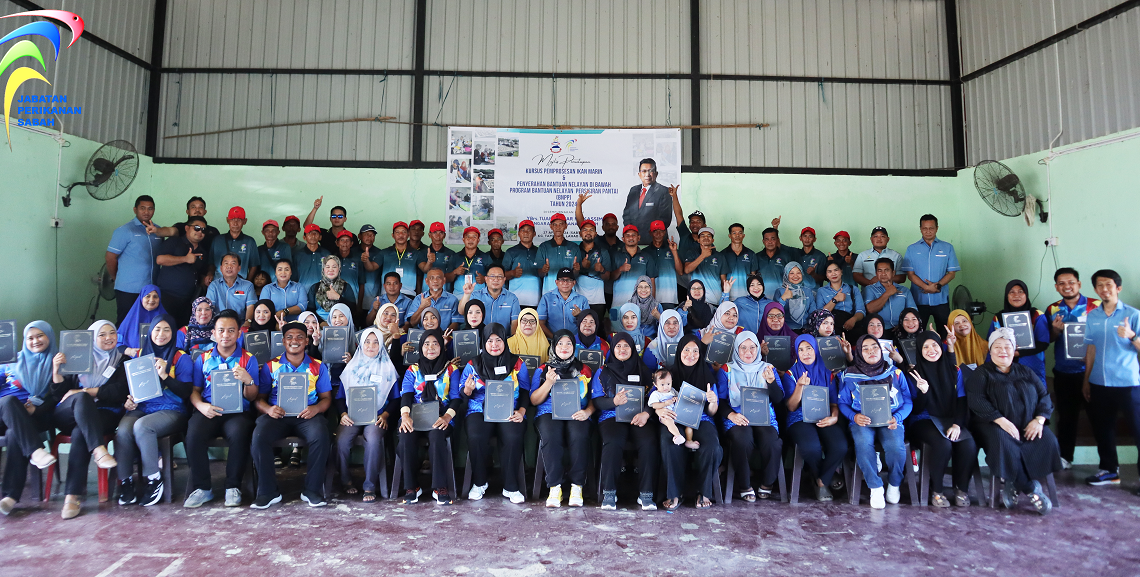 KURSUS PEMPROSESAN IKAN MARIN DAN PENYERAHAN BANTUAN NELAYAN DI BAWAH PROGRAM BANTUAN NELAYAN PERSISIRAN PANTAI (BNPP) TAHUN 2024